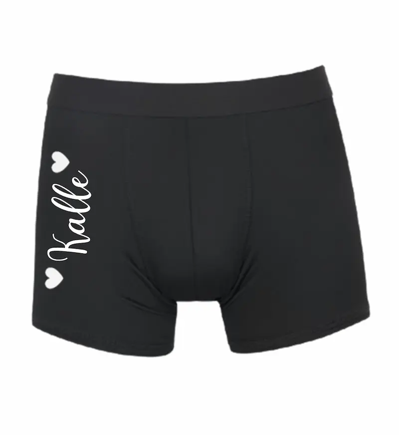 hjärta svart Boxershorts med personligt namn och hjärtan – romantisk design med egen text.