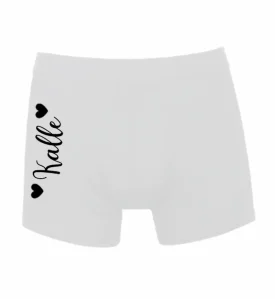 Boxershorts med personligt namn och hjärtan – romantisk design med egen text.