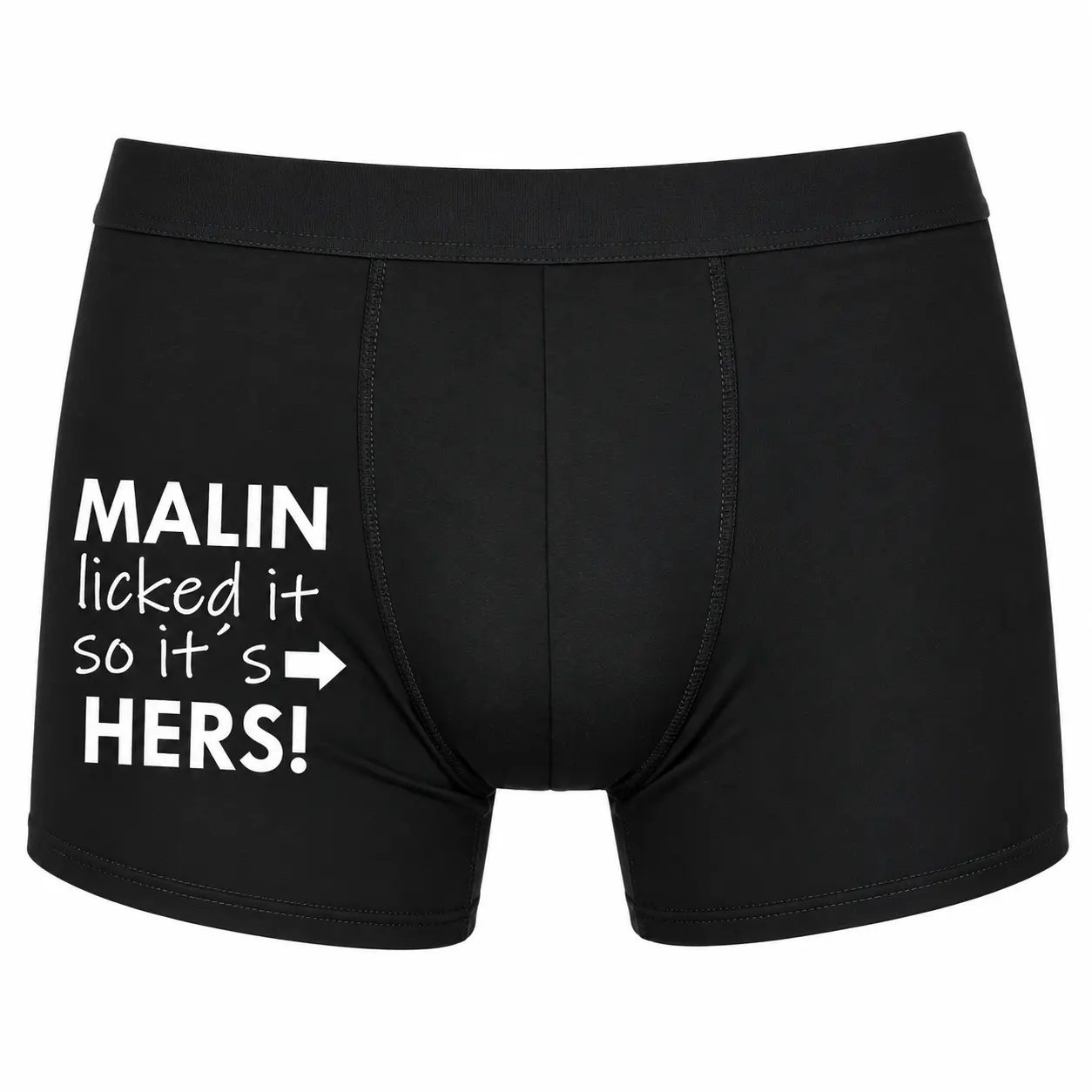Roliga boxerkalsonger med eget namn – Licked It Svarta boxerkalsonger med valfritt namn och texten Licked it so it's hers – roliga personliga kalsonger med namntryck.