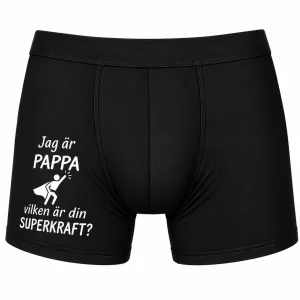 Svarta boxerkalsonger med superhjältemotiv och valfri text – personliga kalsonger med eget tryck.